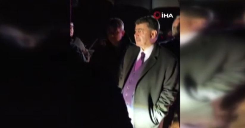 Vali Şahin, düşen uçağın enkazında incelemelerde bulundu