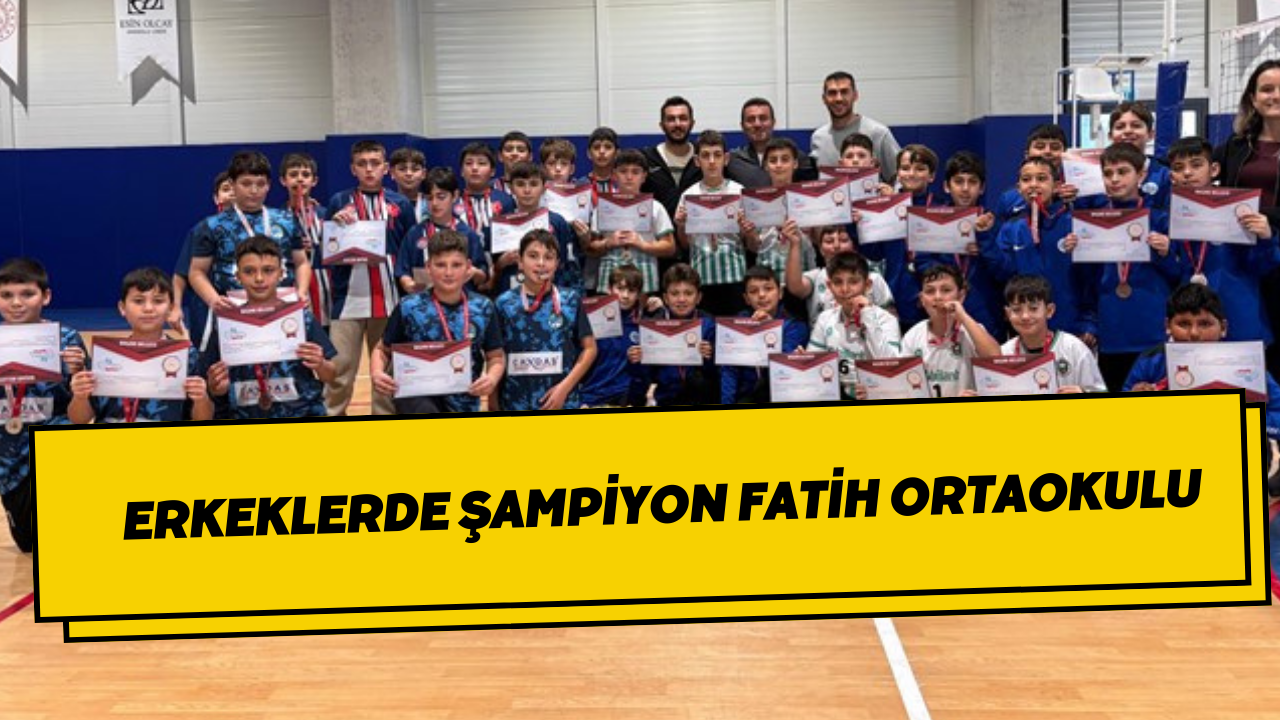 Erkeklerde Şampiyon Fatih Ortaokulu