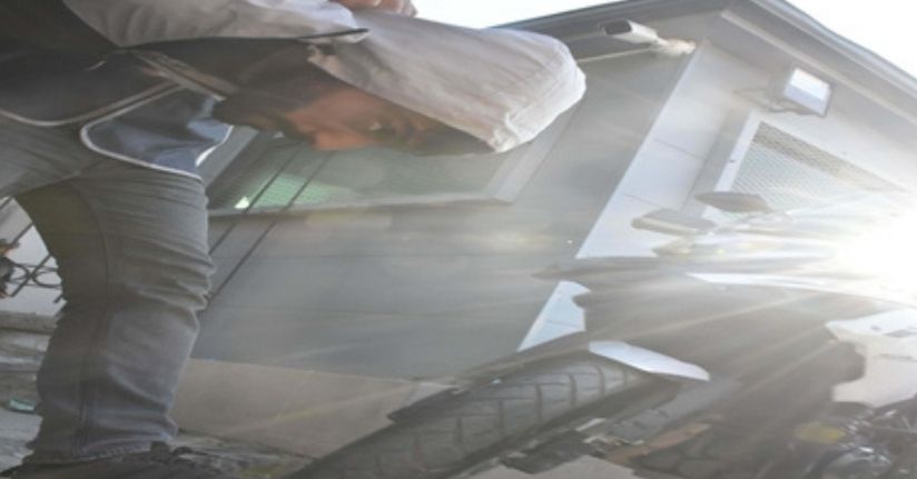 Eşini tehdit edip, çocuklarının boğazına bıçak dayayan sanığın tahliyesi üst mahkemeden döndü