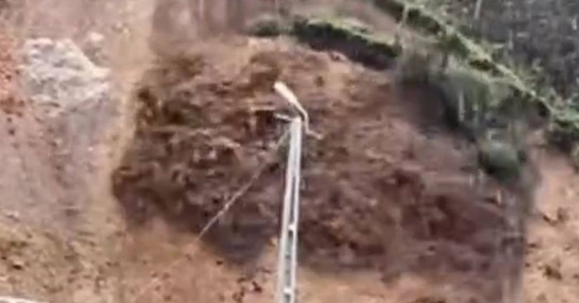 Rize’de yağmur heyelana yol açtı