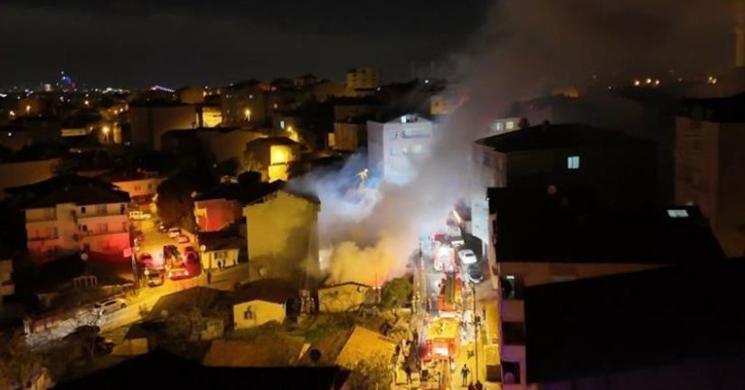 Ümraniye’de gecekondu yangını: Ev kullanılamaz hale geldi
