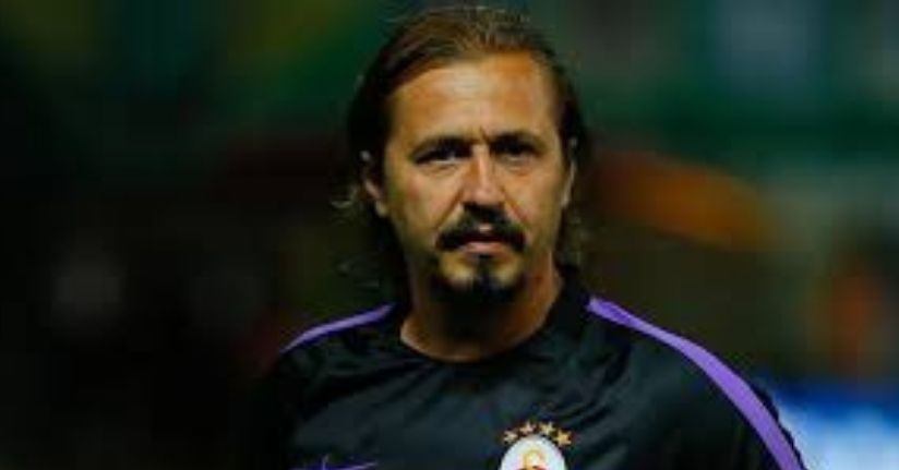 Galatasaray Futbol Direktörü Yardımcısı Ayhan Akman görevinden ayrıldı