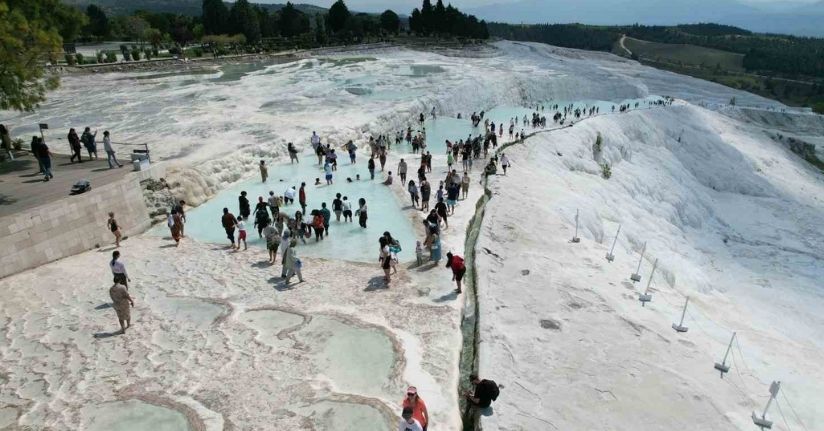 Pamukkale 2025’in en fazla ziyaret edilen 2’inci örenyeri olduPamukkale 2025’in en fazla ziyaret edilen 2’inci örenyeri oldu