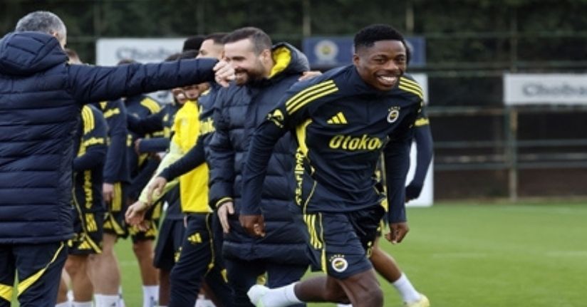 Fenerbahçe'de Samsunspor maçı hazırlıkları sürüyor