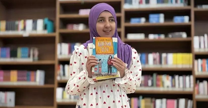  12 yaşındaki Zeynep, 4 yılda 500 kitap okudu