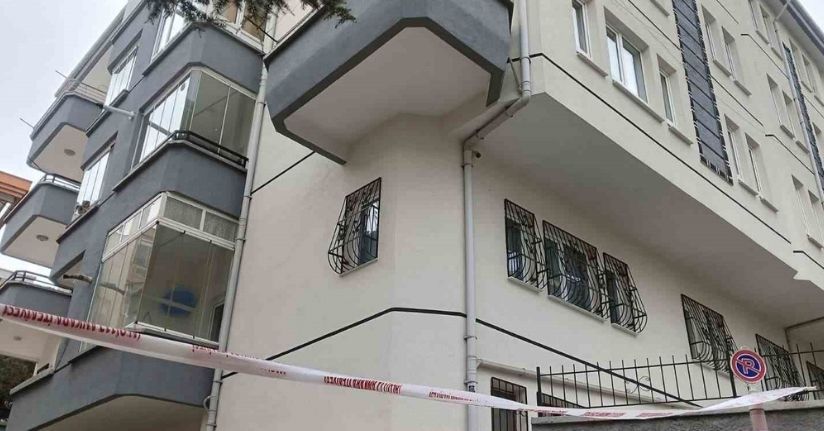 Çankaya’da çökme oluşan apartmanda yaşayanlar tedbir amaçlı tahliye edildi