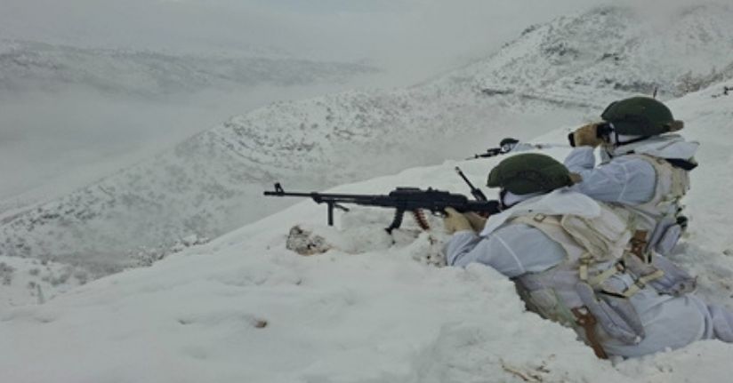 Mehmetçik, zorlu kış koşullarında hudut güvenliği için görevde