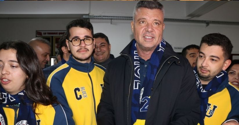 Sadettin Saran, 'Her Deplasman Bir Okul' projesiyle Alanya’da kütüphane açtı