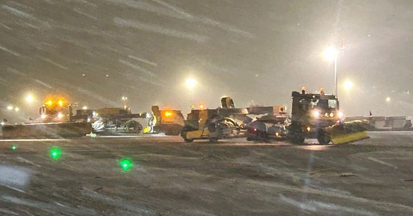 Sabiha Gökçen Havalimanı’nda karla mücadele çalışması