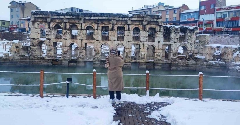2 bin yıllık Roma hamamında masalsı görüntüler