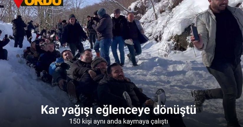 Ordu’da kar yağışı eğlenceye dönüştü: 150 kişi aynı anda kaymaya çalıştı