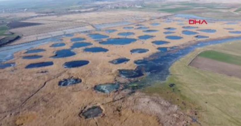 Sıcaklığın eksi 8 dereceye düştüğü Edirne'de, Tunca Nehri ve gölet buz tuttu