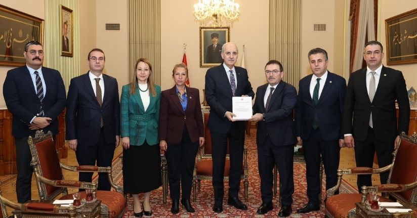 Kartalkaya Otel Yangını Araştırma Komisyonu üyeleri TBMM'de basın toplantısı düzenledi