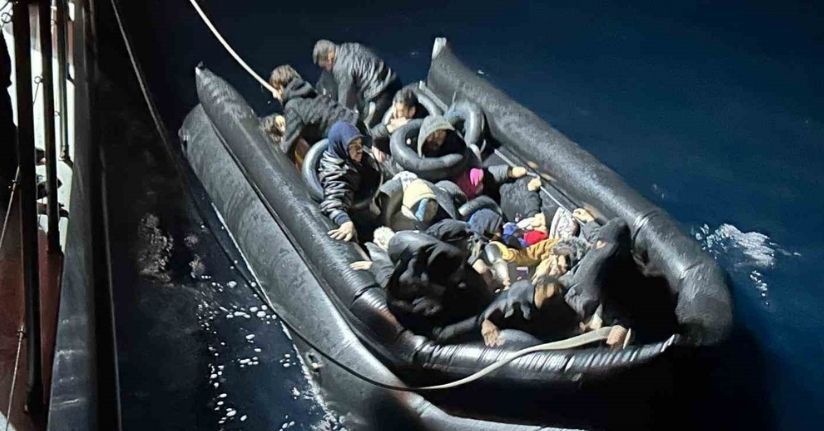 İzmir’de 50 düzensiz göçmen yakalandı