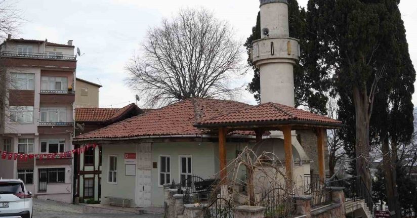 Yumurta parasıyla yapılan 395 yıllık cami restorasyona alındı