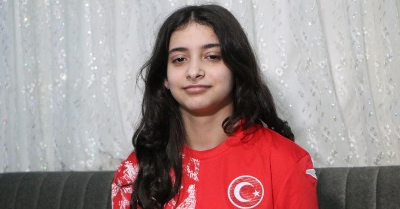 Deprem enkazından 45 saat sonra çıkarılan Tuğba: Estetik cerrah olacağım