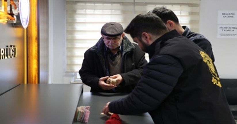 Çiftçiyi, 5 milyon liralık ziynet eşyasını alarak dolandıran şüpheliler yakalandı
