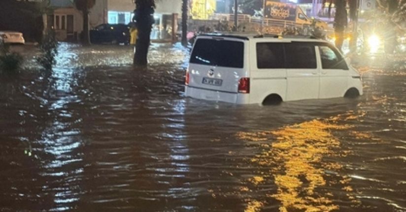 Bodrum’da yağış uyarısının ardından okullara 1 gün ara verildi