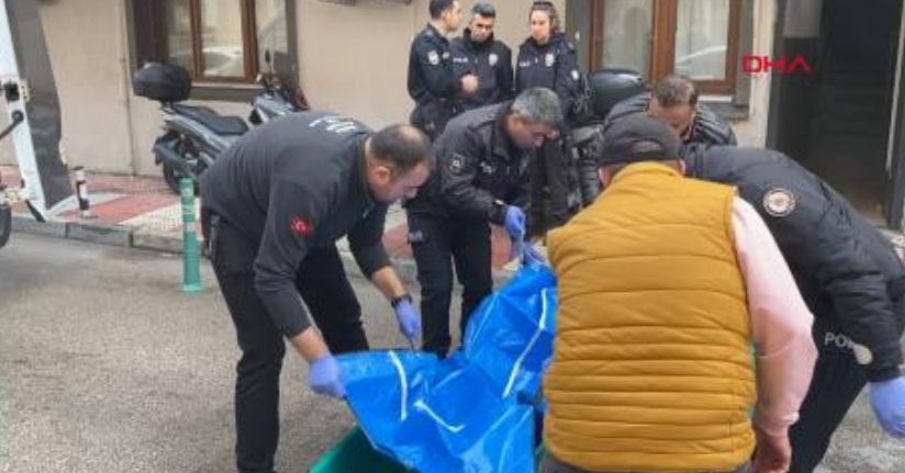 Eşini uykusunda boğazını bıçakla kesip, öldürdü