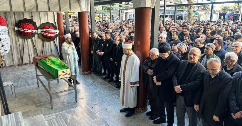 Rize’de 10. kattan düşerek hayatını kaybeden akademisyen son yolculuğuna uğurlandı