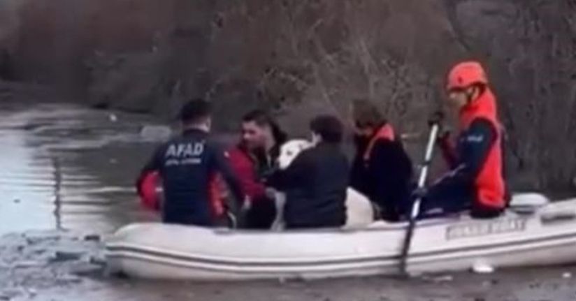 Dere yatağında mahsur kalan 5 kişi kurtarıldı