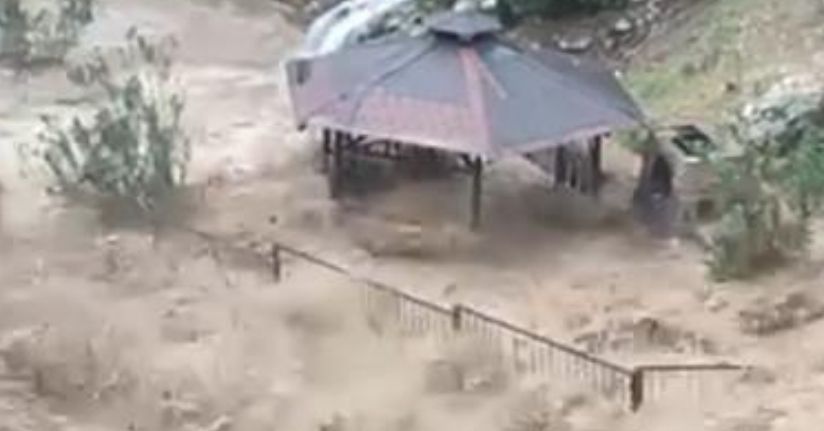 Doğu Akdeniz'i sağanak ve fırtına vurdu