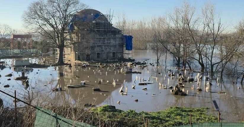 Evliya Kasım Paşa Camii şantiyesi sular altında