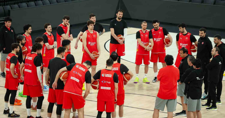 A Milli Erkek Basketbol Takımı, Sırbistan maçı hazırlıklarına başladı