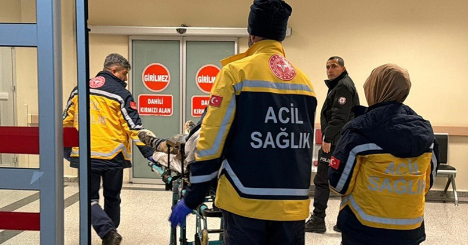 Vücuduna çamaşır suyu enjekte eden genç hastaneye kaldırıldı