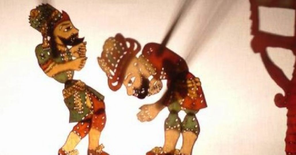 Karagöz ve Hacivat’ın 700 yıllık ışığı dijital çağa direniyor