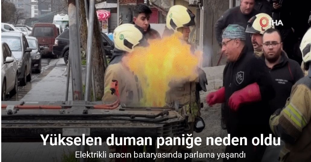 Sarıyer’de elektrikli aracın bataryasında yaşanan parlama kamerada