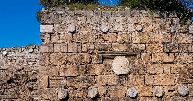 Kaleiçi'nde, Selçuklu'nun kayıp kitabeleri bulundu