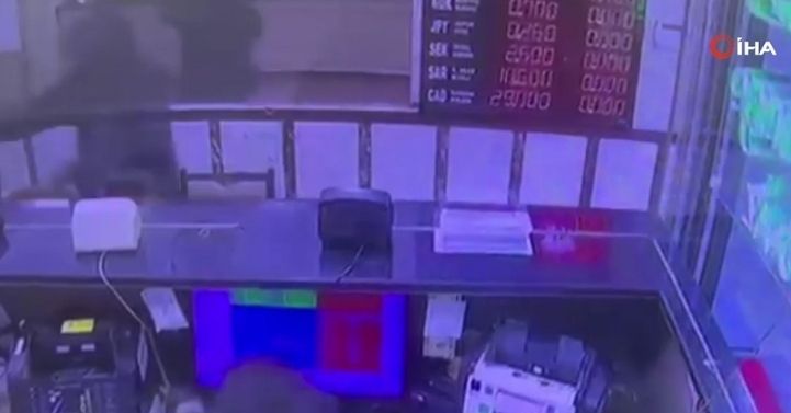 Fatih’te silahlı hırsız, döviz bürosunu soymaya çalıştı