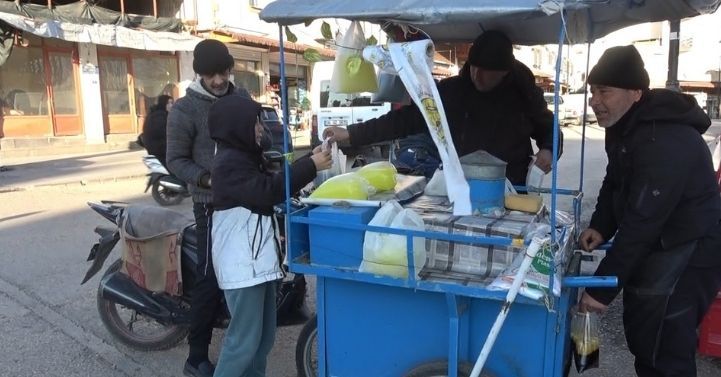 Kilis’te meyan şerbeti iftar sofralarının vazgeçilmezi