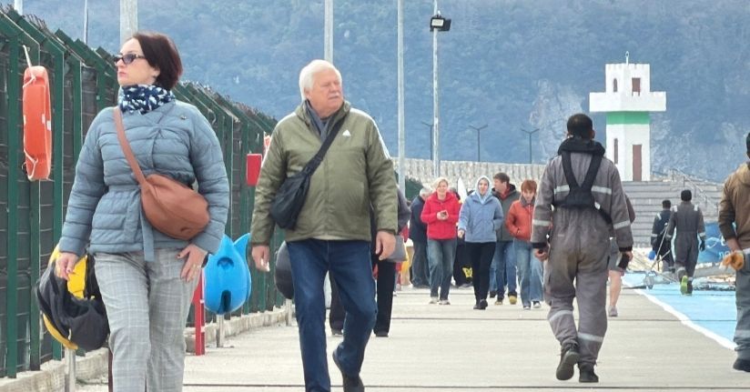 Amasra'ya kruvaziyerle 2026 yılının ilk turistleri geldi