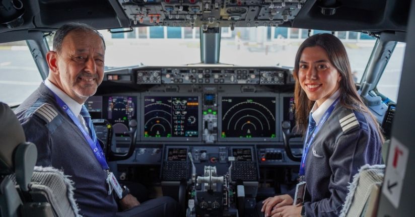 42 yıllık pilot son uçuşunda kokpiti, ilk seferine çıkan kızıyla paylaştı