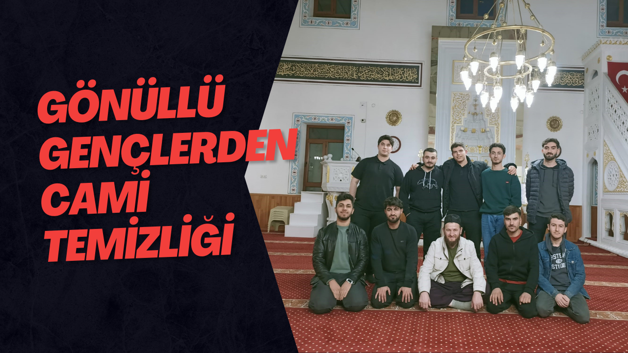 Gençler Fetih Camiini Baştan Aşağı Temizledi