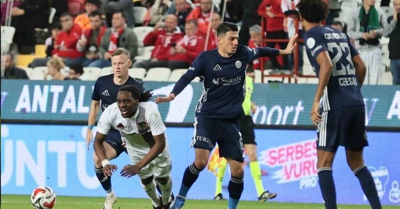 Trendyol Süper Lig: Antalyaspor: 1 - Gaziantep FK: 4 