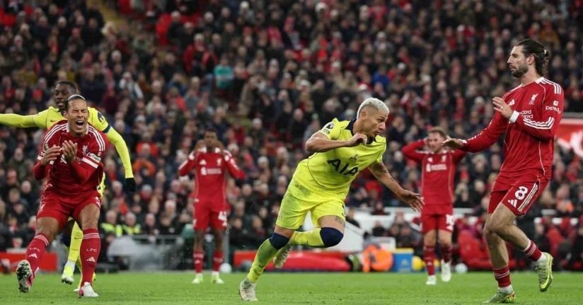 Liverpool, Tottenham’a son dakikada takıldı