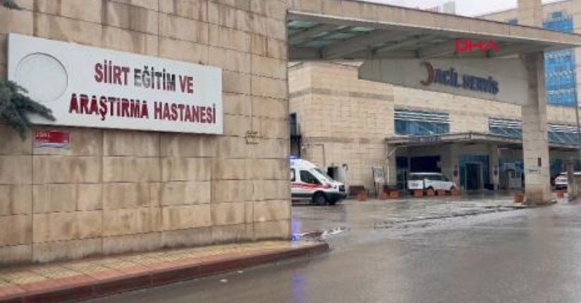 Hafif ticari araç şarampole yuvarlandı; baba ve kızı hayatını kaybetti