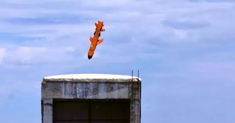 SOM-J, canlı harp başlığıyla hedefi tam isabetle vurdu