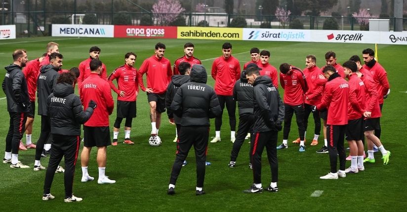 A Milli Futbol Takımı, Romanya maçı hazırlıklarını sürdürdü