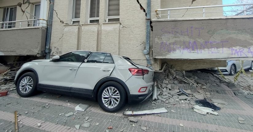 Deprem bölgesindeki hasarlı araçları piyasaya süren 29 şüpheli hakkında gözaltı kararı