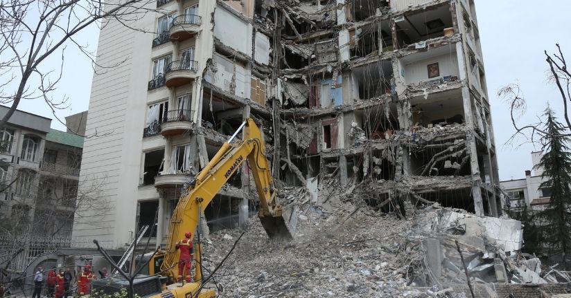 İran’da ABD-İsrail saldırılarında can kaybı 1937'ye yükseldi