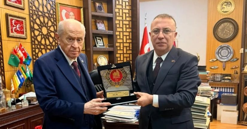 MHP Genel Başkan Yardımcısı İzzet Ulvi Yönter, görevinden istifa etti