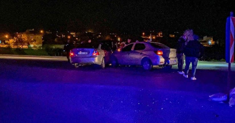 Çorum’da iki otomobil çarpıştı: 6 yaralı