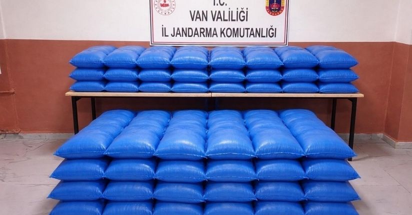 Van’da 6 milyon TL değerinde kaçak malzeme ele geçirildi