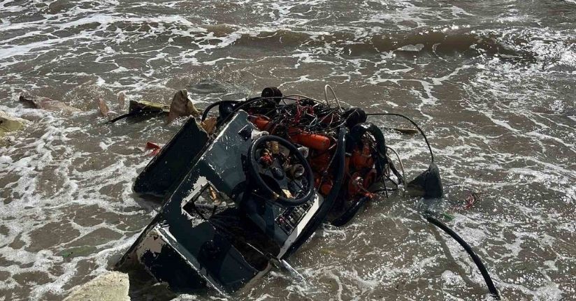Alanya’da balıkçı teknesi alabora oldu: 2 kişi yüzerek kurtuldu