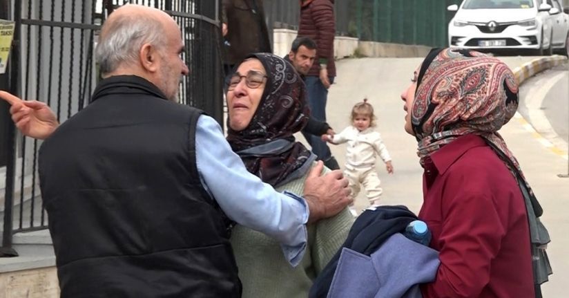 Kazada ölen kızının cenazesini, gözyaşları arasında aldı