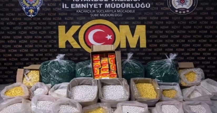 Bayrampaşa'da sahte ilaç operasyonu: 1 milyon 500 bin hap ele geçirildi